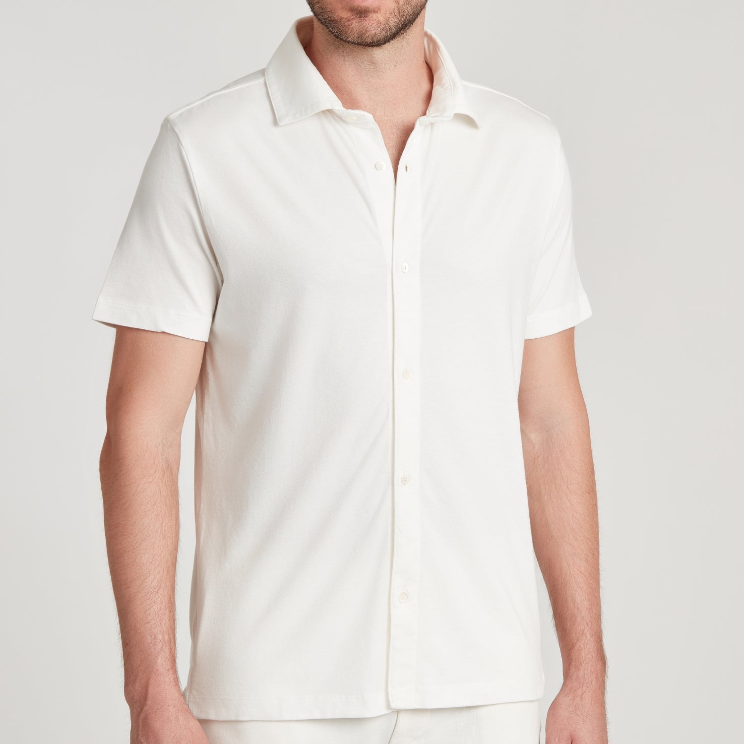 Polo uomo in micro piquet tinta in capo, design veneziano e comfort premium