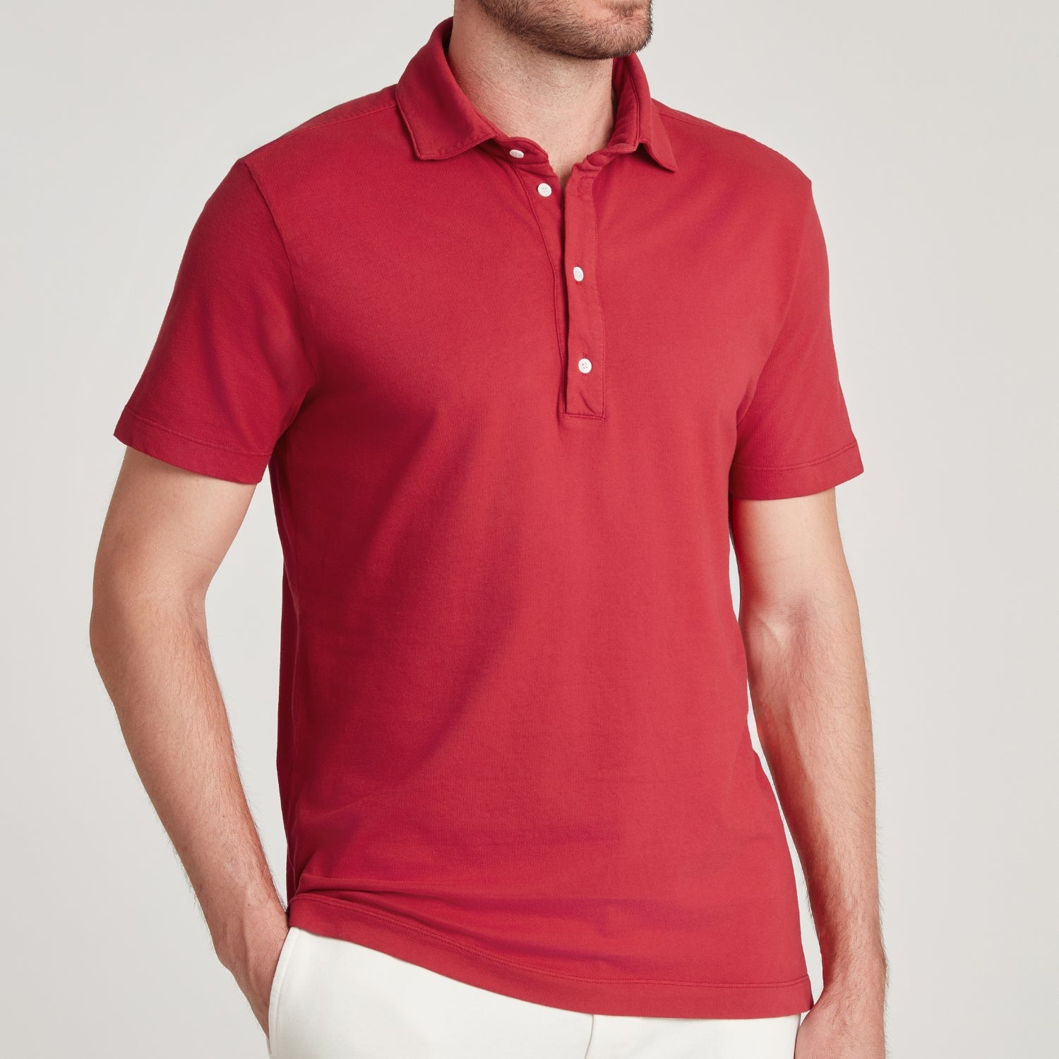 Polo uomo rosso in micro piquet tinta in capo, design veneziano e comfort premium