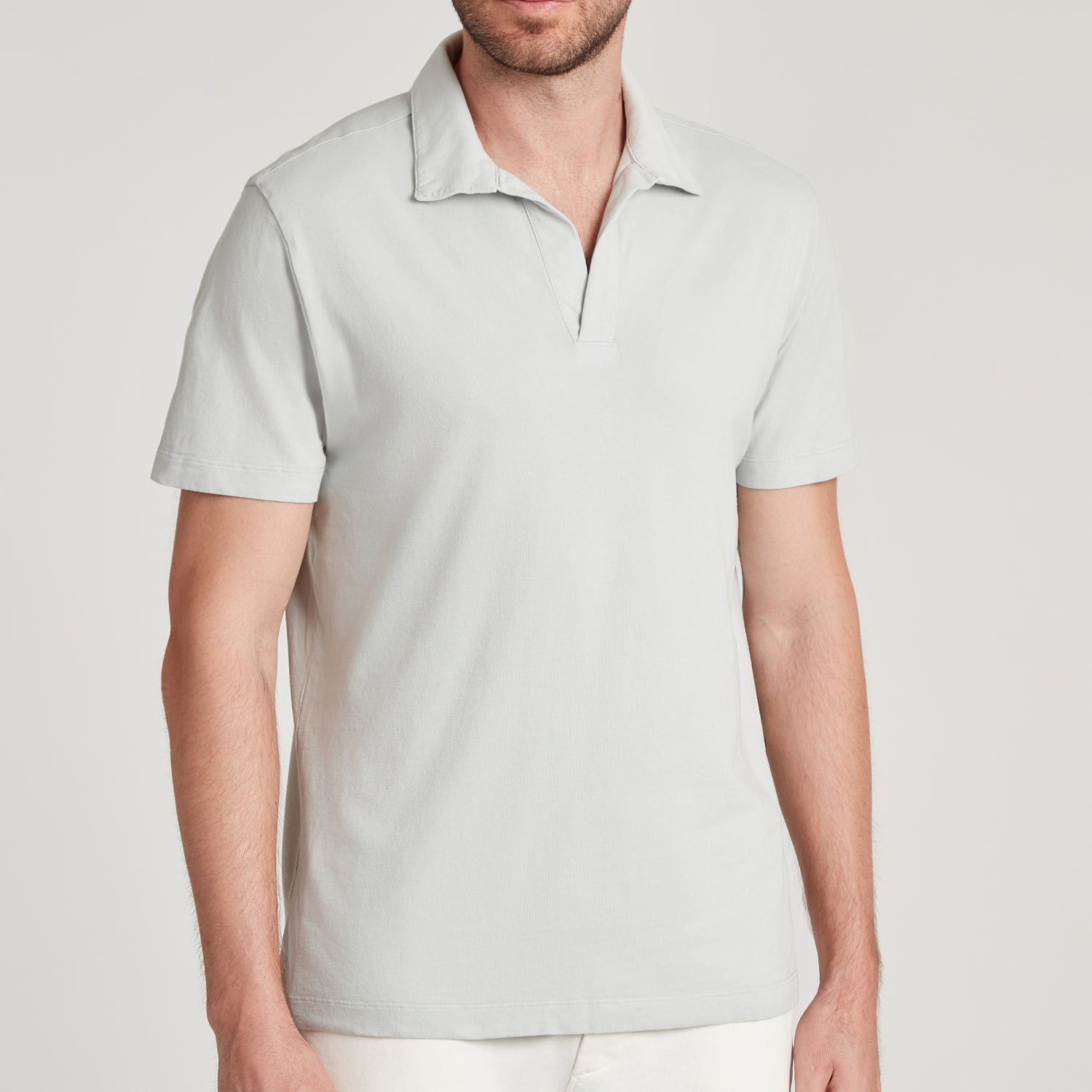 Polo uomo in micro piquet tinta in capo, design veneziano e comfort premium