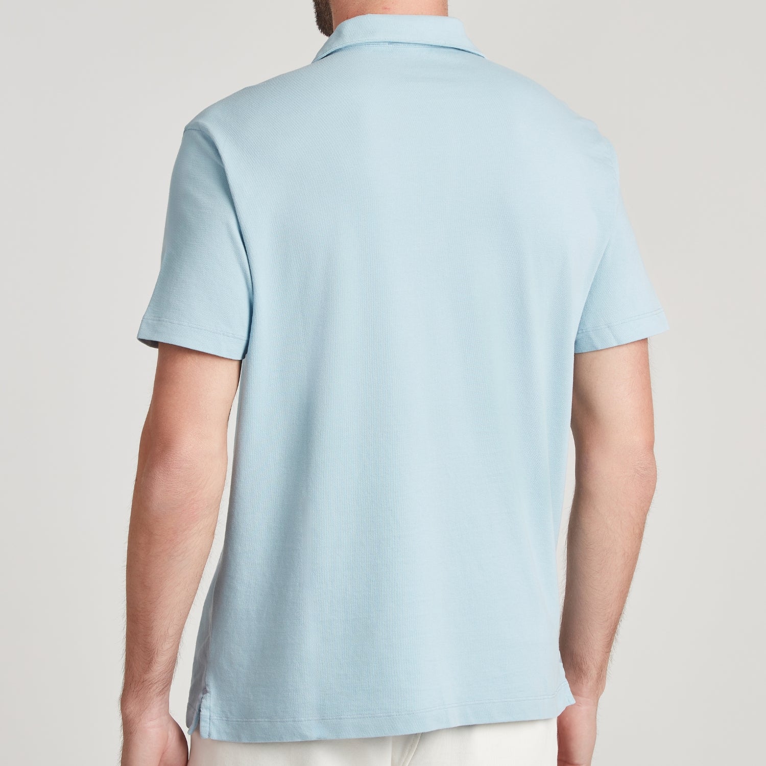 Polo uomo in micro piquet tinta in capo, design veneziano e comfort premium
