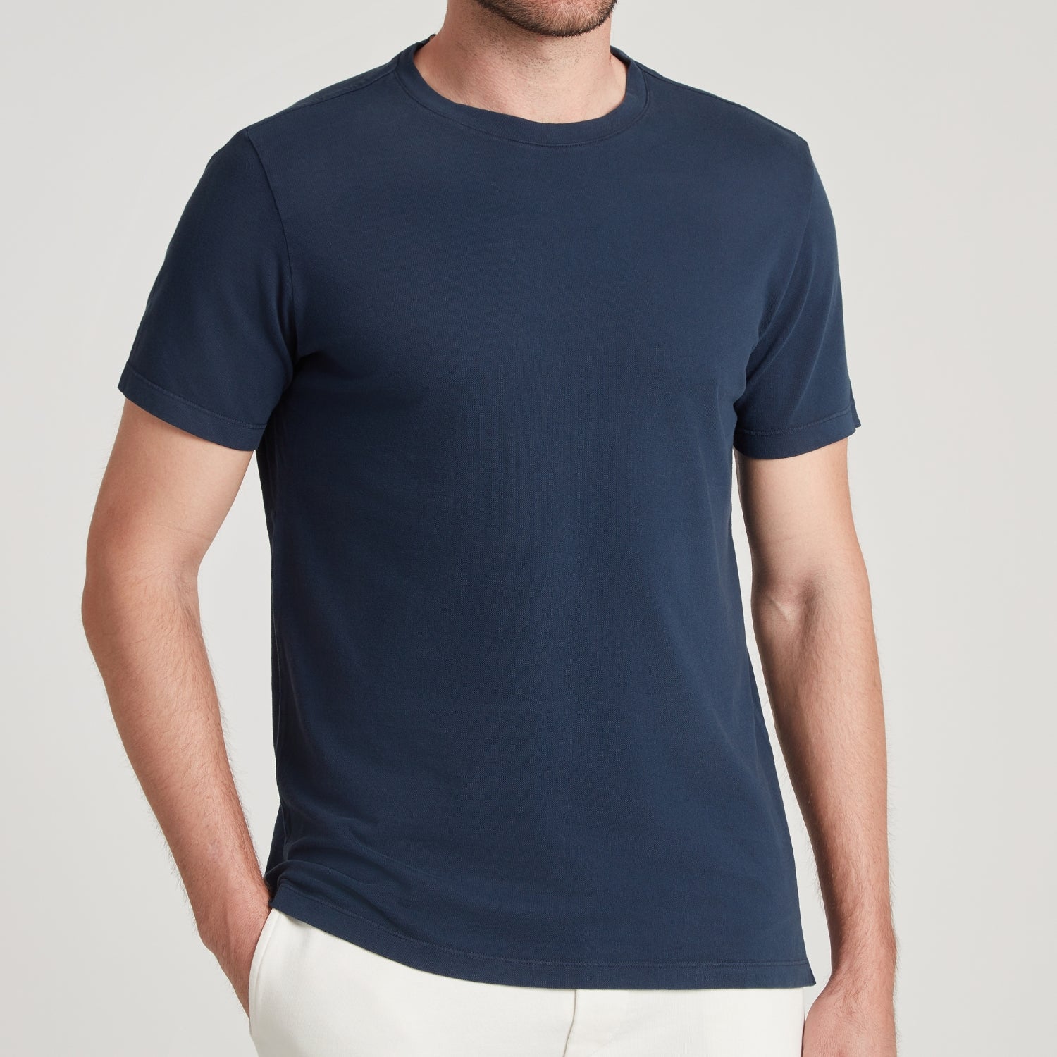 T-shirt uomo in micro piquet tinta in capo, design veneziano e comfort premium