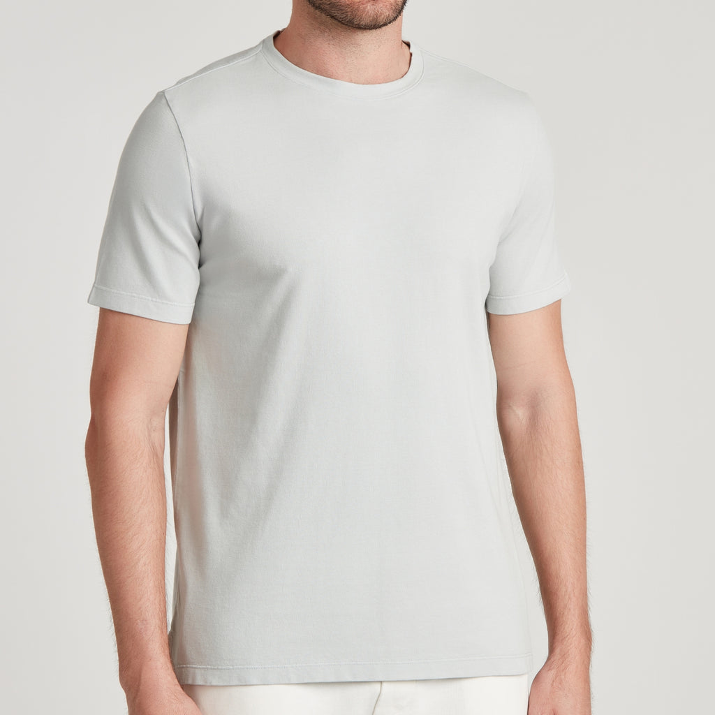 T-shirt uomo in micro piquet tinta in capo, design veneziano e comfort premium