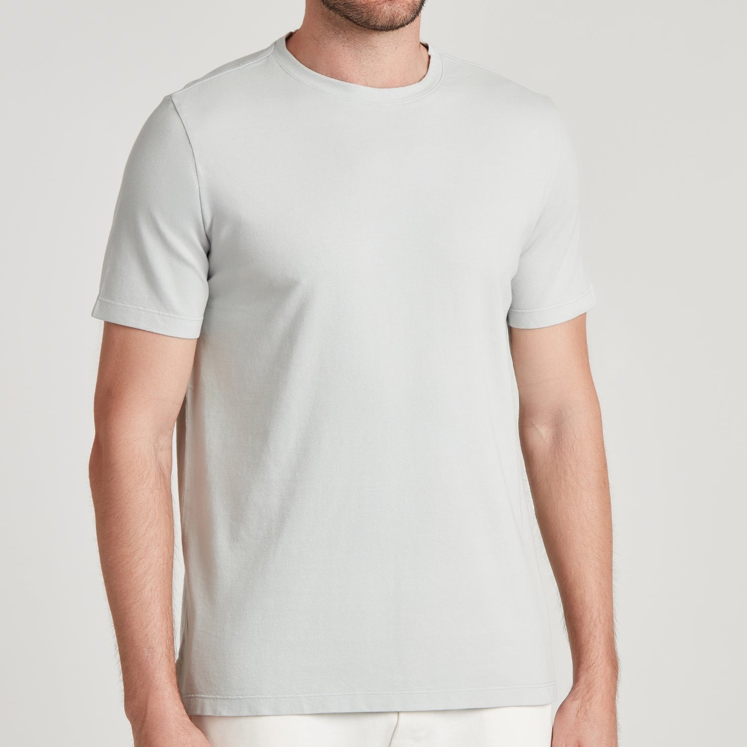 T-shirt uomo in micro piquet tinta in capo, design veneziano e comfort premium