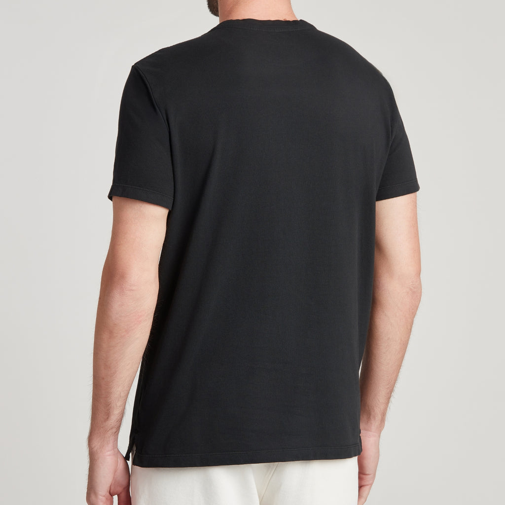T-shirt uomo nera in micro piquet tinta in capo, design veneziano, manifattura italiana
