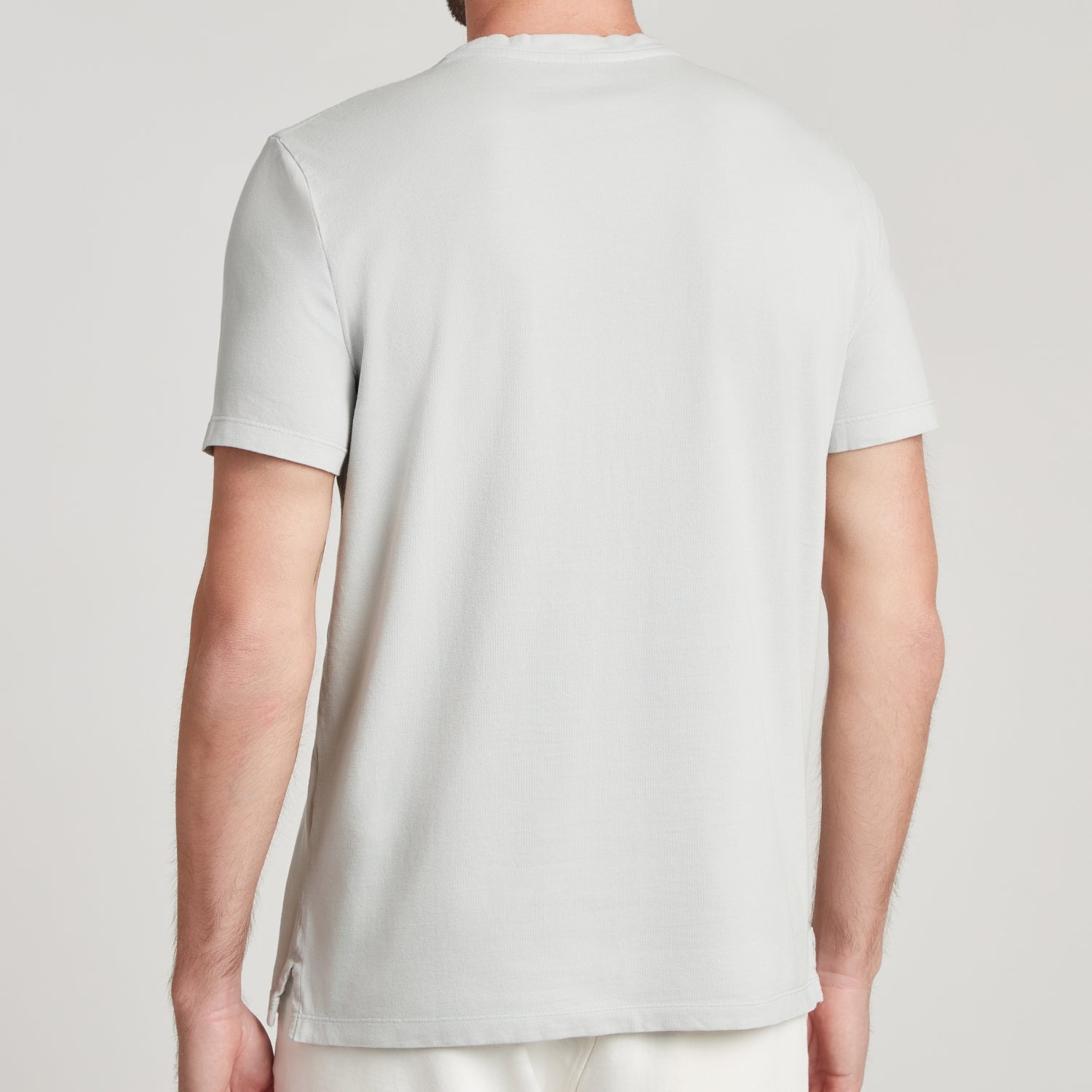 T-shirt uomo in micro piquet tinta in capo, design veneziano, manifattura italiana, comfort premium