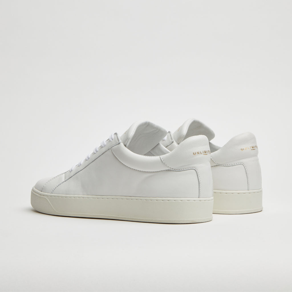 Sneakers bianche uomo in pelle con dettaglio dorato, design veneziano e comfort premium
