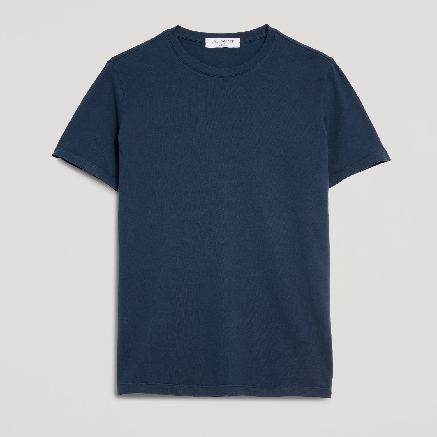 T-shirt uomo in micro piquet tinta in capo, design veneziano, manifattura italiana, comfort premium